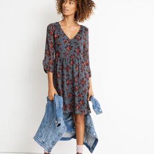 Floral V-Neck Dress in Gray and Red